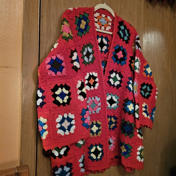 Handmade Crochet Cardigan Sweater XL Granny Square Vintage Red Multicolor - Picture 5 of 13